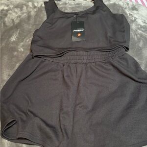 Black Sleeveless Fitted Crop Tank Top & Short Set - Large